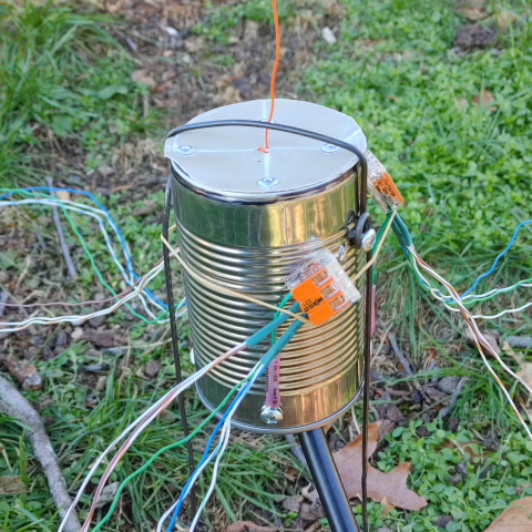 Can Closeup 1 /scrap-antenna-project/can1_sm.jpg